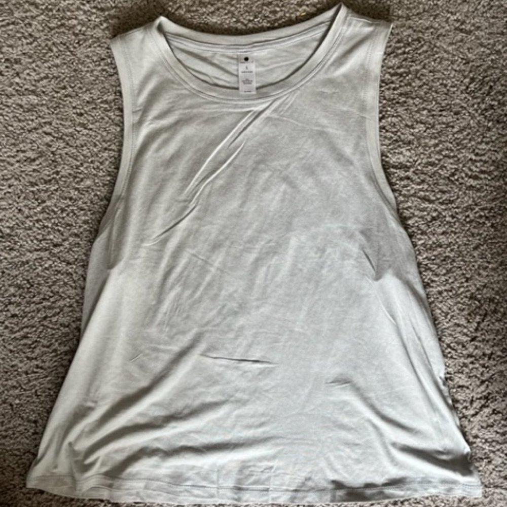 YogaLicious 2 Pack Muscle Work Out Tank - NWT